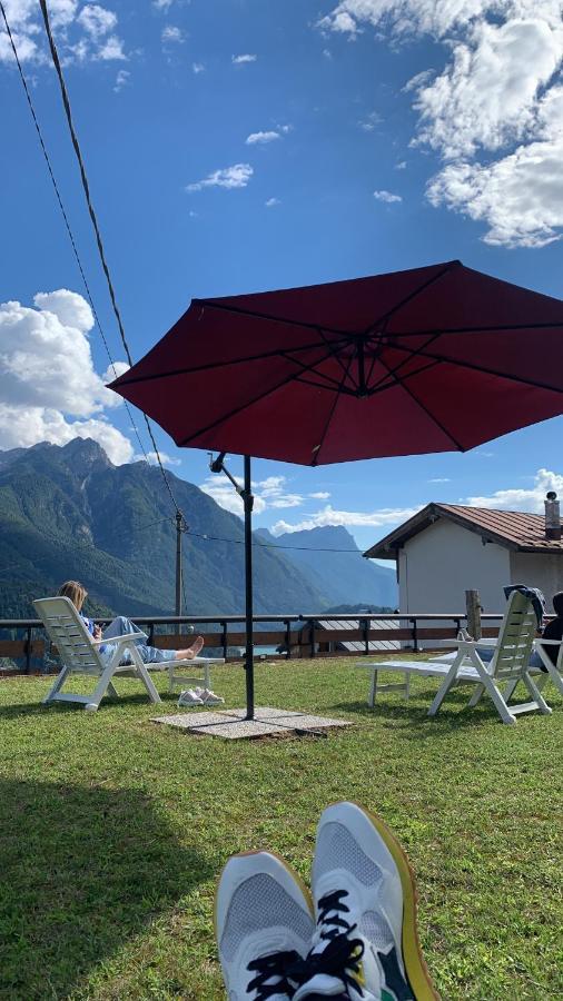 Mansarda La Soffitta Aparthotel Domegge di Cadore Bagian luar foto