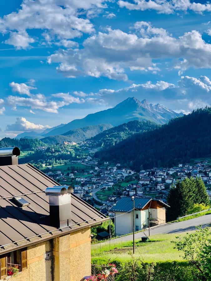 Mansarda La Soffitta Aparthotel Domegge di Cadore Bagian luar foto